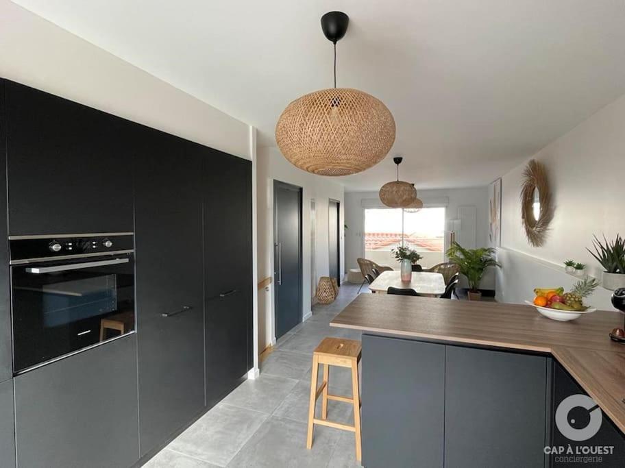 .La Villa Sablaise. Maison Avec Place De Parking Au Coeur Du Quartier Arago Les Sables-dʼOlonne Eksteriør billede