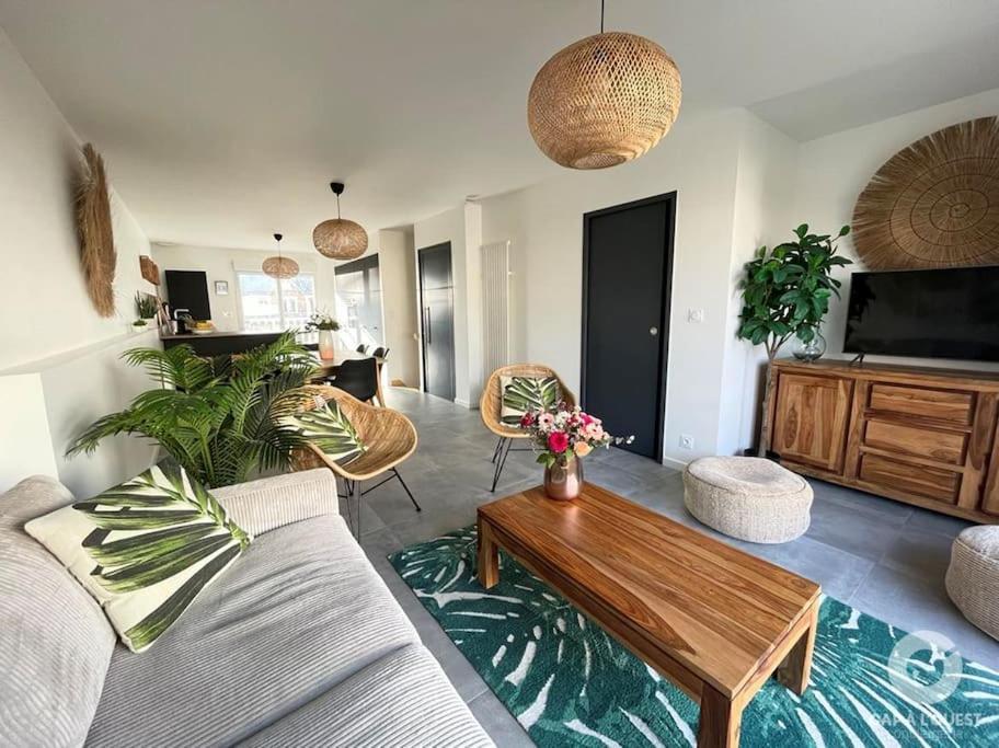 .La Villa Sablaise. Maison Avec Place De Parking Au Coeur Du Quartier Arago Les Sables-dʼOlonne Eksteriør billede